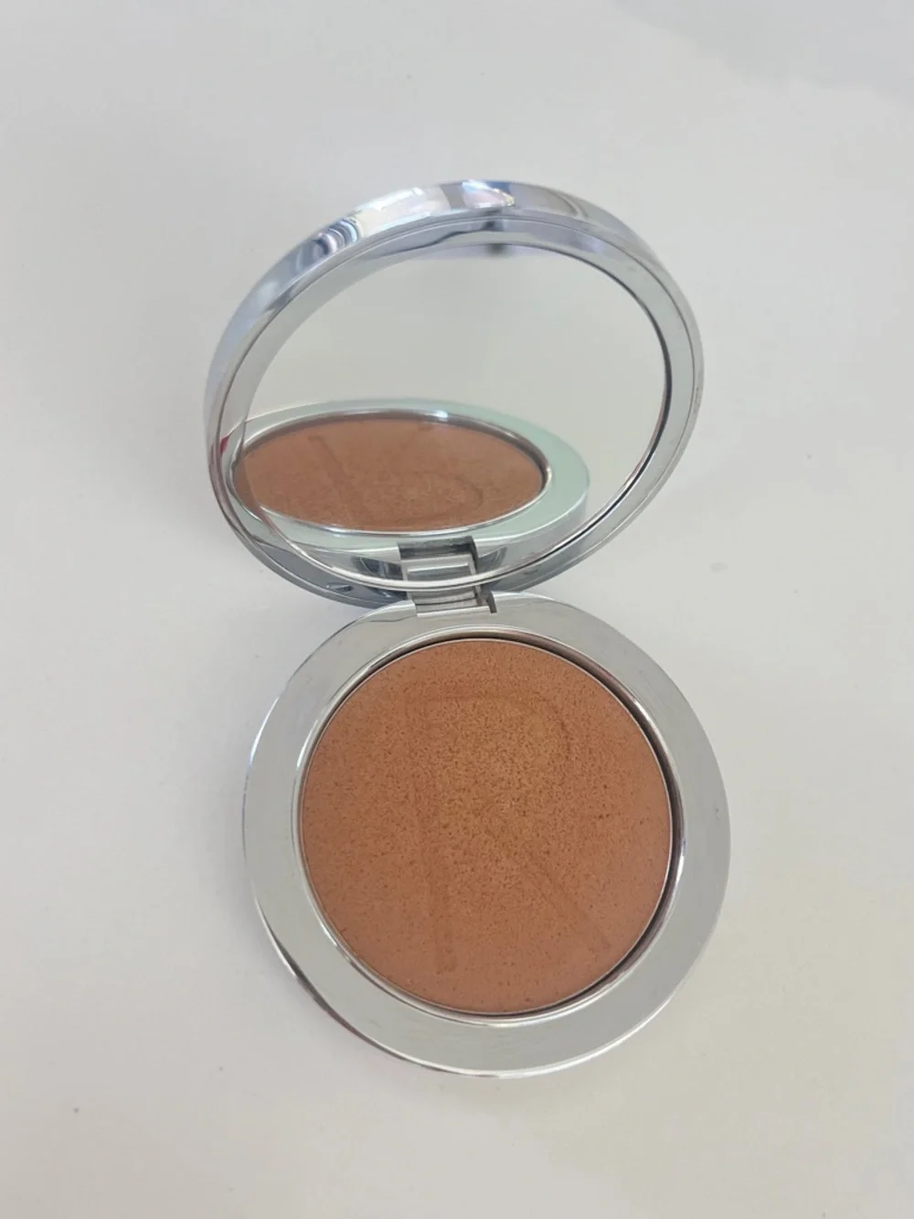 RODIAL Bronze-tour Multi-purpose Bronzer + Contour Powder Compact